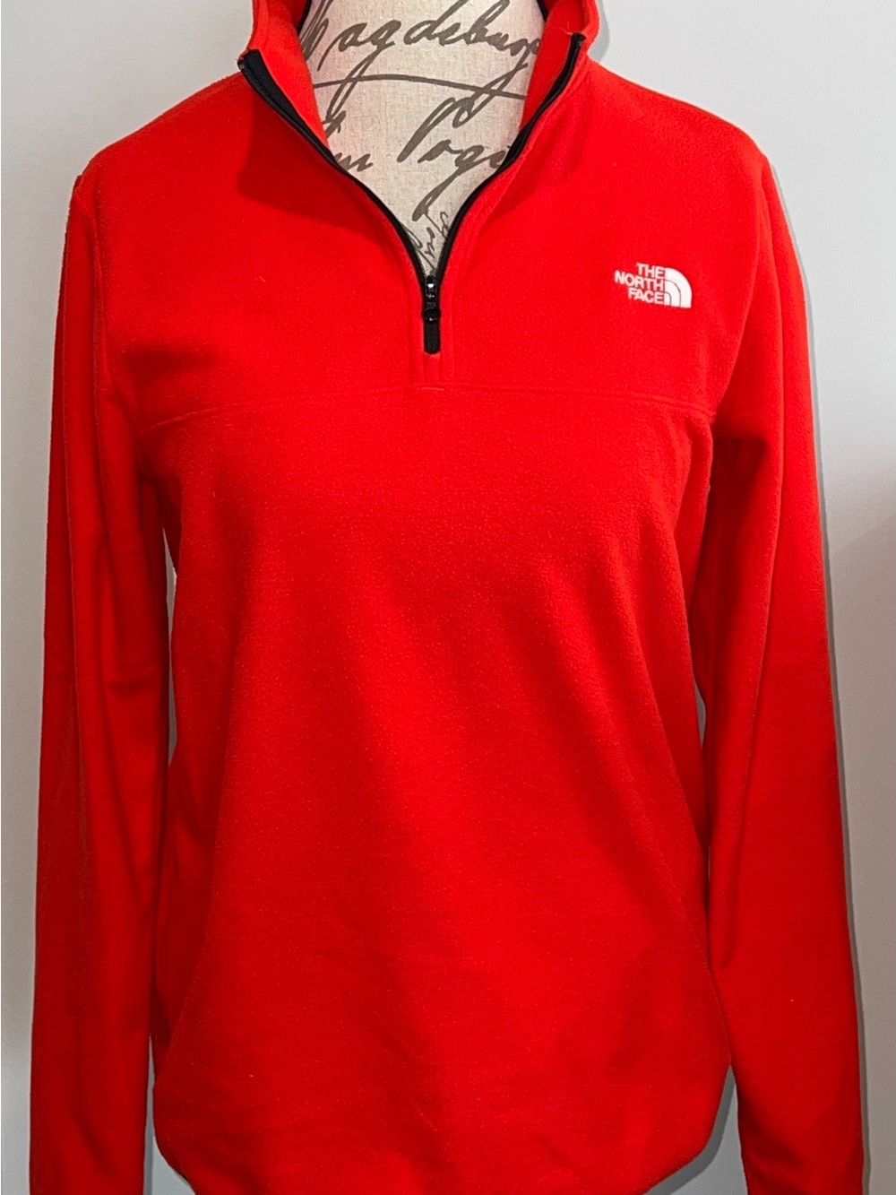 The North Face Red TKA Quarter-Zip Fleece Pullover – Men’s M (see measurements)